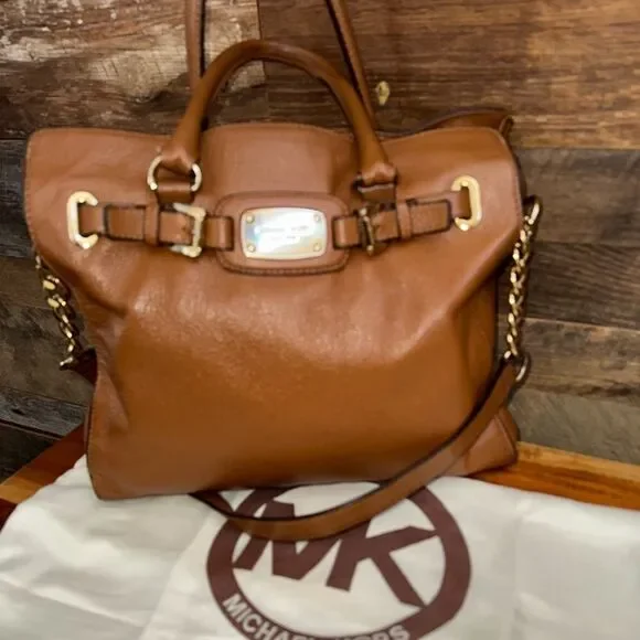 Michael Kors Hamilton E-W Brown Leather Tote Bag - Picture 1 of 13